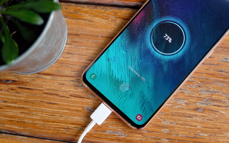 dau-hieu-dien-thoai-chai-pin-6